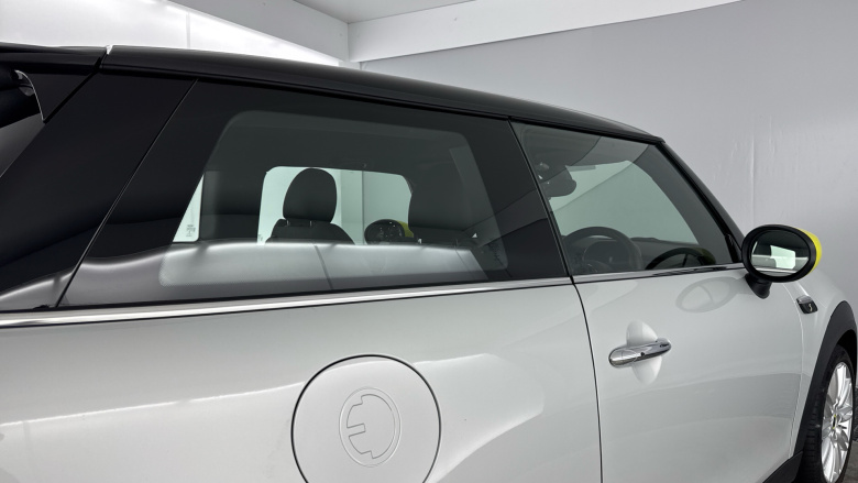 MINI Hatchback 135kW Cooper S Level 2 33kWh 3dr Auto Electric Hatchback